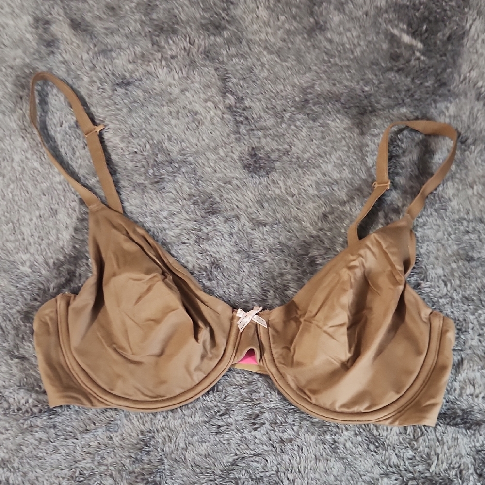 Betsey Johnson Brown Underwire Bra with Pink Accent
